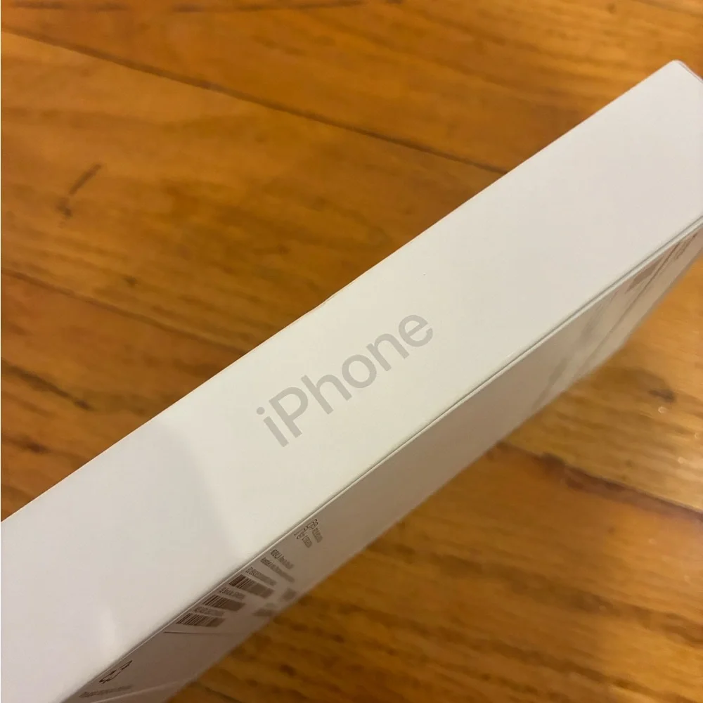 APPLE IPHONE 16e Empty Box with Book Manual